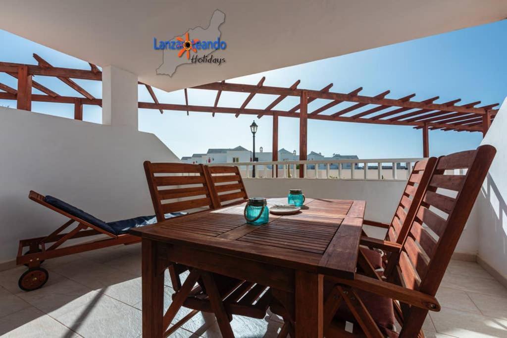 Vivienda Vacacional Ocean Pearl Costa Teguise Exterior foto